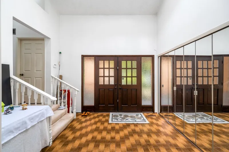 10613 YARMISH DRIVE - photo 2 of 25