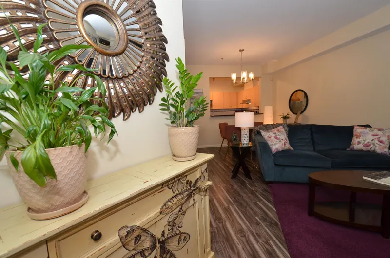 7 123 SEVENTH STREET - photo 2 of 25