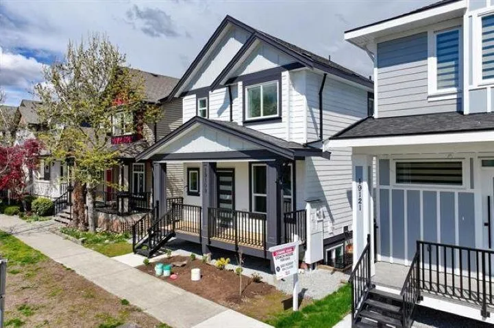 19109 67 AVENUE - photo 2 of 25