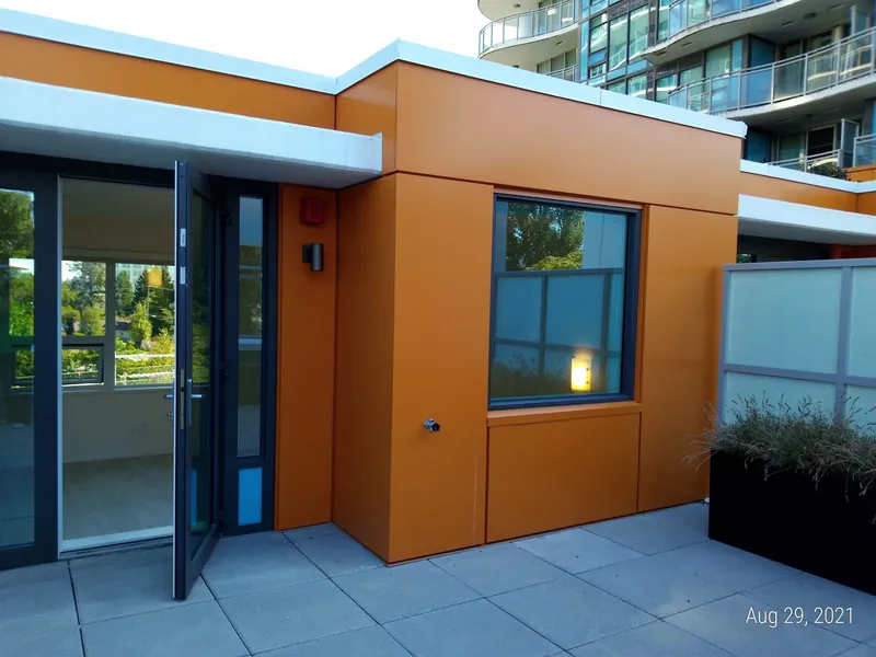 TH10 10388 133 STREET - photo 4 of 7