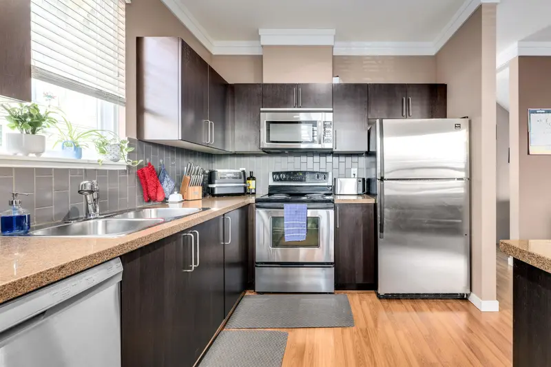 23 6575 192 STREET - photo 4 of 21