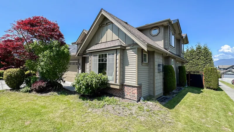 5487 HARDWICK STREET - photo 2 of 25