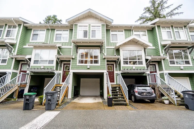 164 15168 36 AVENUE - photo 1 of 25