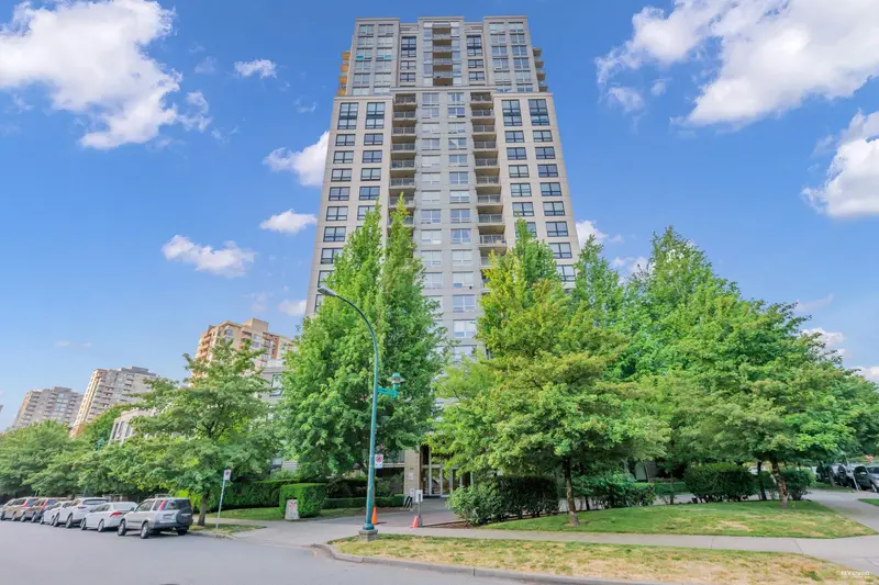 2002 3663 CROWLEY DRIVE - photo 1 of 18