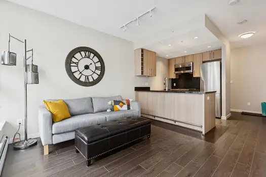 1001 108 W 1ST AVENUE