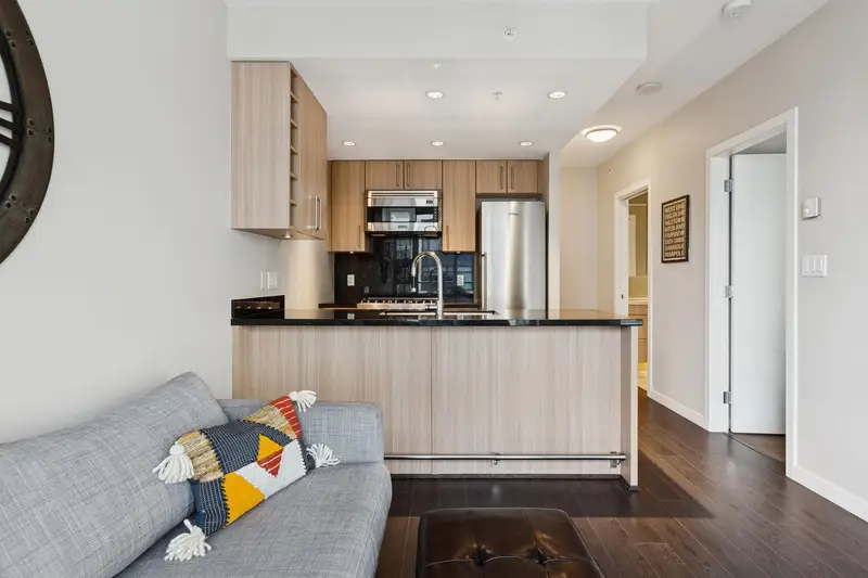 1001 108 W 1ST AVENUE - photo 4 of 25