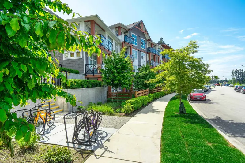 207 14550 WINTER CRESCENT - photo 2 of 25