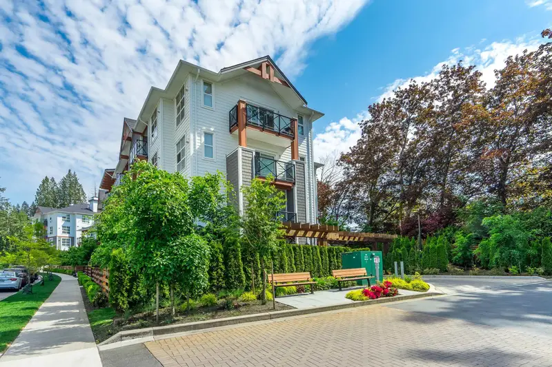 207 14550 WINTER CRESCENT - photo 3 of 25