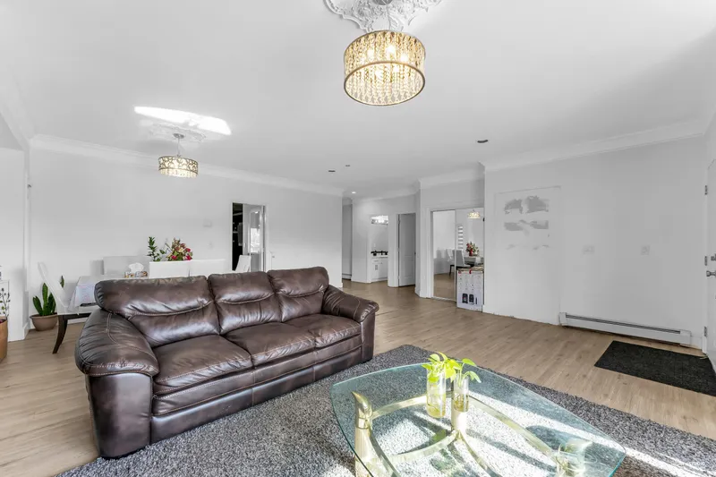 14015 82 AVENUE - photo 3 of 20