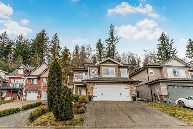 33 45957 SHERWOOD DRIVE - photo 3 of 25