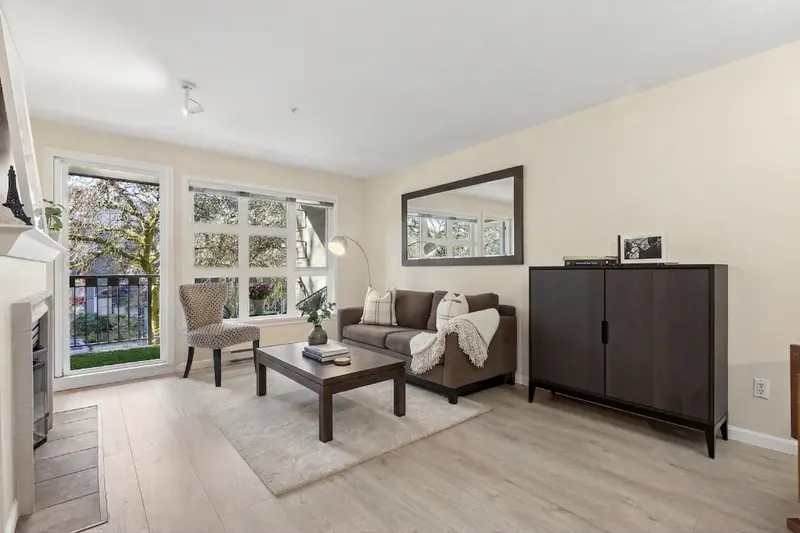 211 2161 W 12TH AVENUE - photo 2 of 22