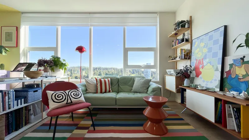 2304 530 WHITING WAY - photo 4 of 25