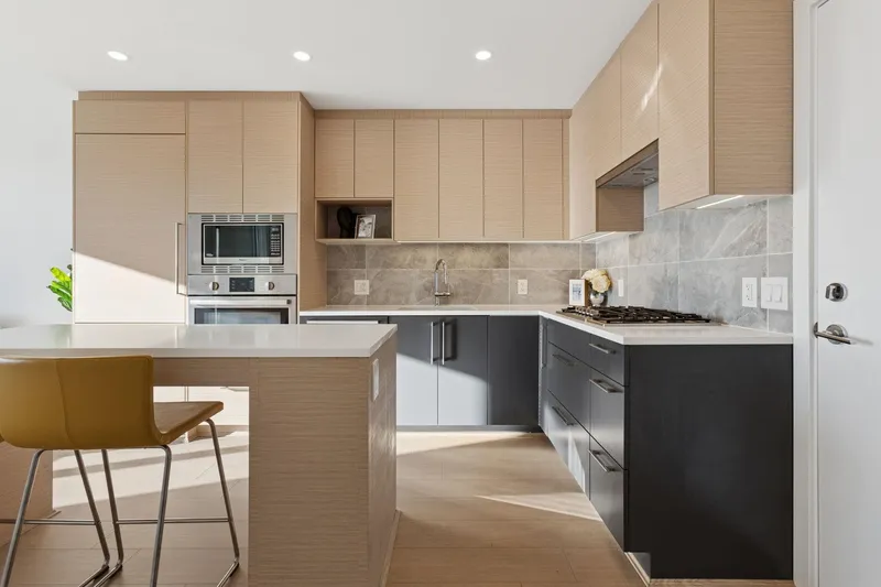 415 8888 OSLER STREET - photo 1 of 13