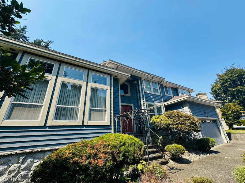 6779 CHATEAU COURT - photo 2 of 25