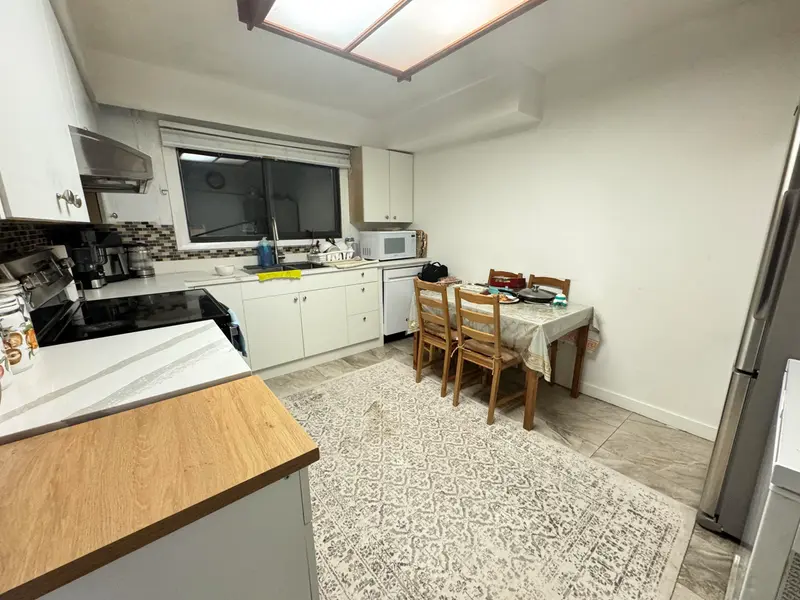 10307 146 STREET - photo 4 of 12