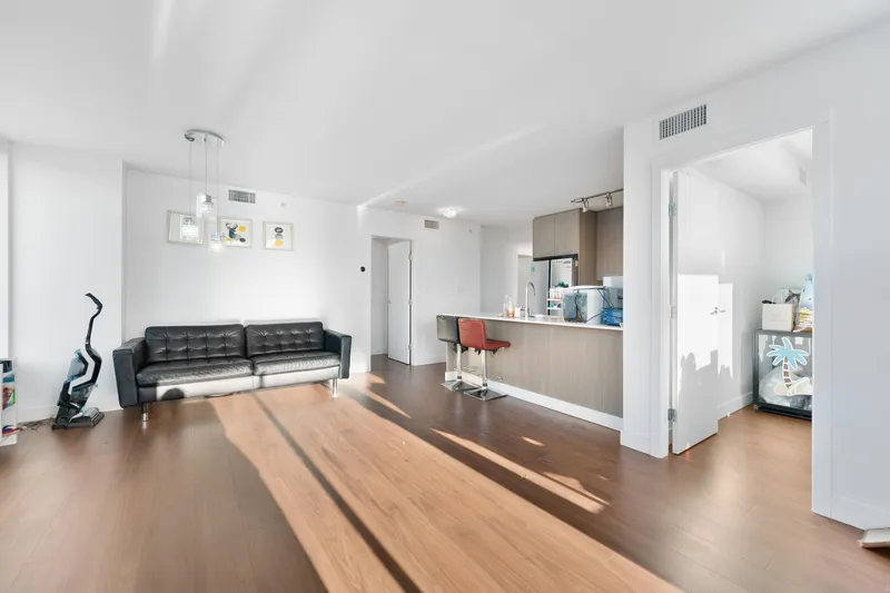 802 7708 ALDERBRIDGE WAY - photo 2 of 25