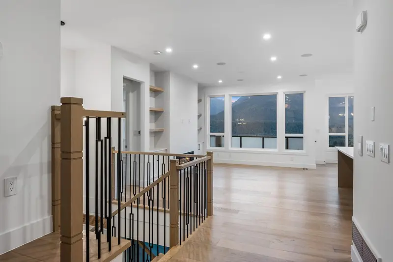 46007 WEEDEN DRIVE - photo 4 of 25