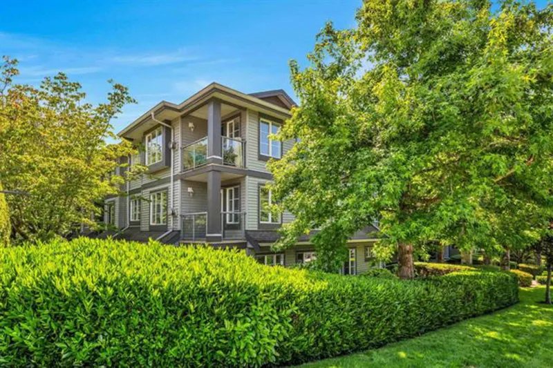 203 1280 MERKLIN STREET - photo 3 of 25