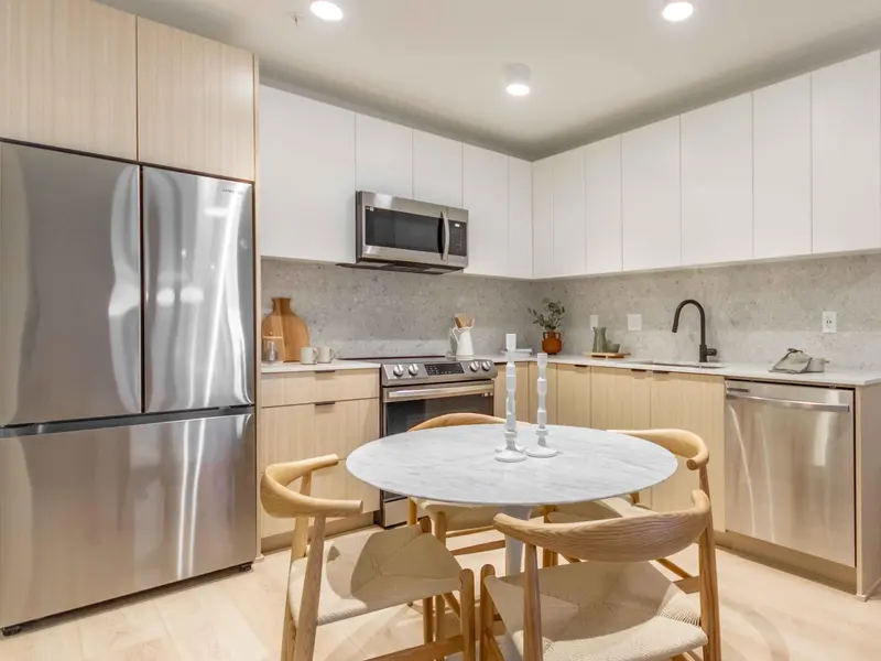 606 13455 94A AVENUE - photo 3 of 13