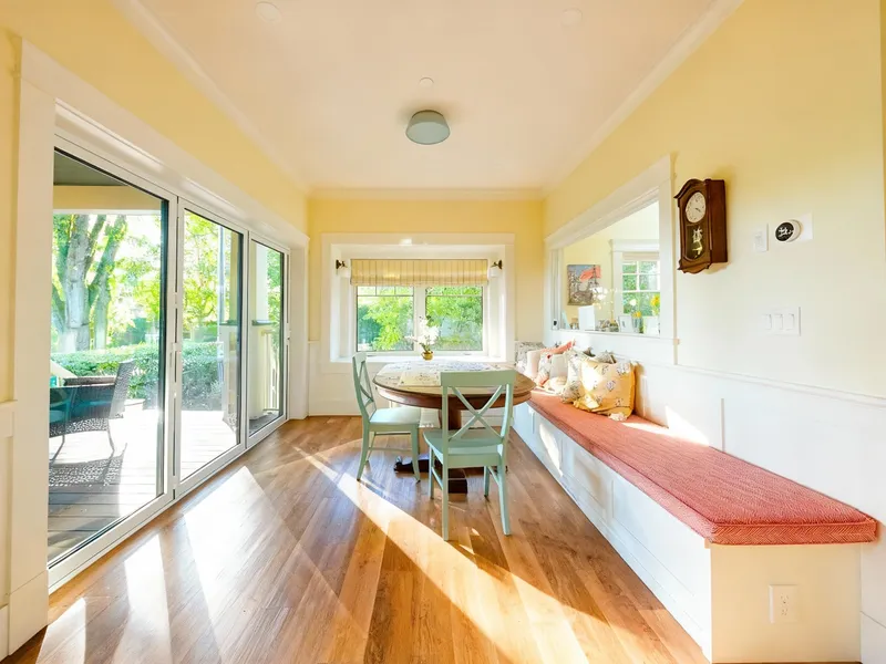 5281 DUNBAR STREET - photo 4 of 9