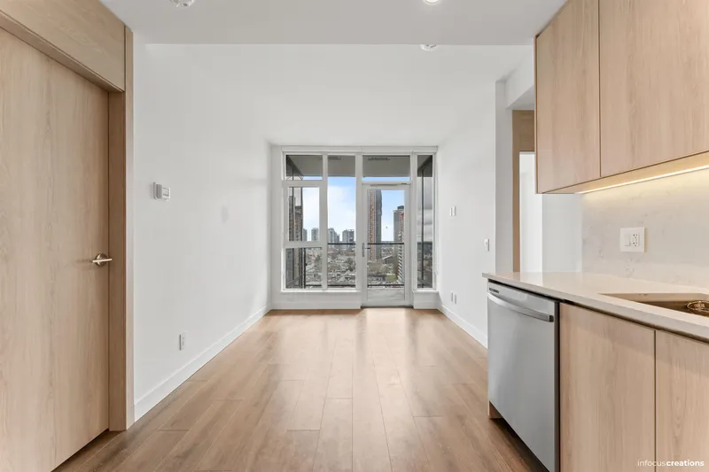 1205 10750 135A STREET - photo 3 of 25