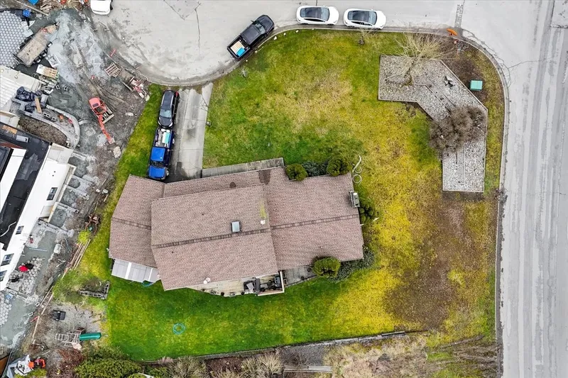 5737 190 STREET - photo 4 of 16