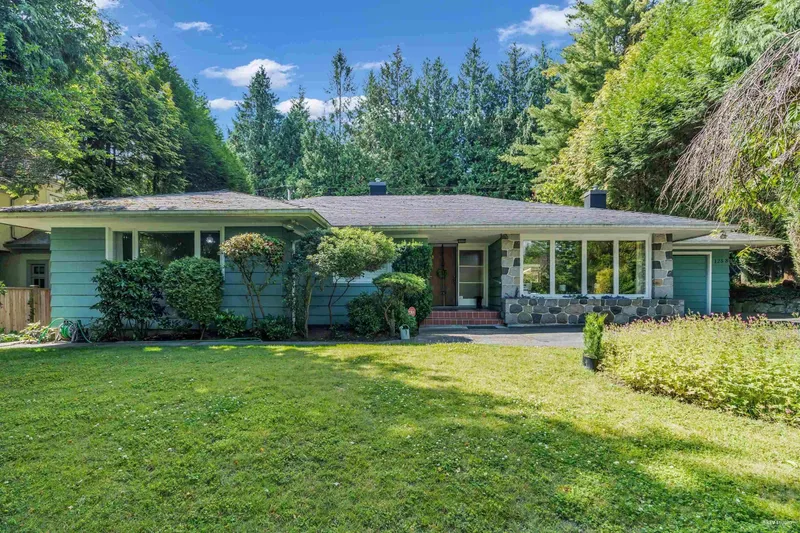 1258 W 33RD AVENUE - photo 1 of 20