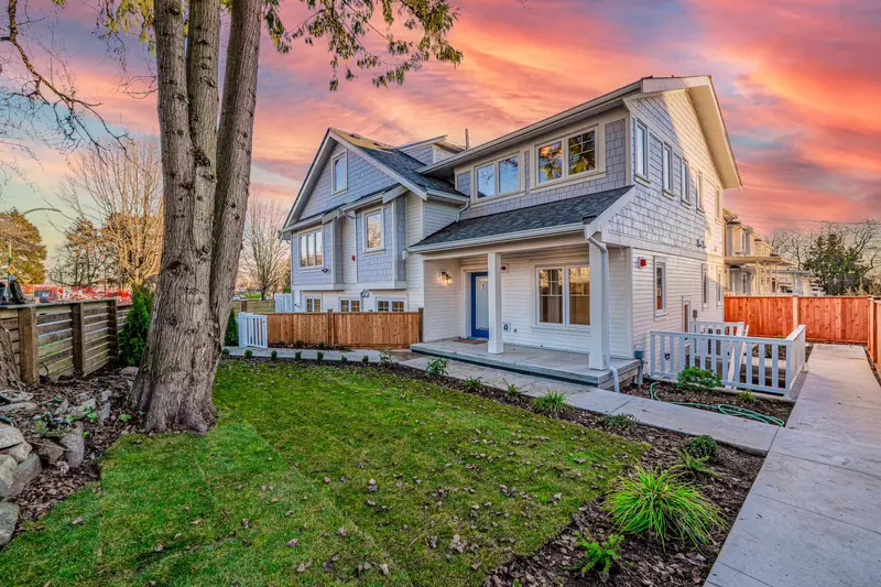 970 PARK DRIVE - photo 1 of 25