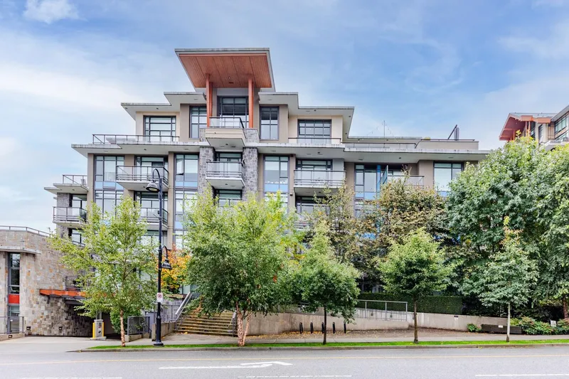 205 1295 CONIFER STREET - photo 3 of 20