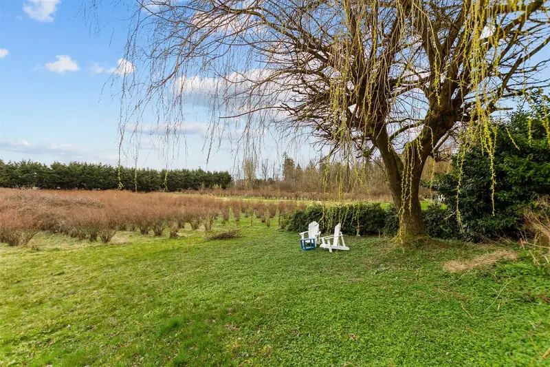 17325 31 AVENUE - photo 3 of 11