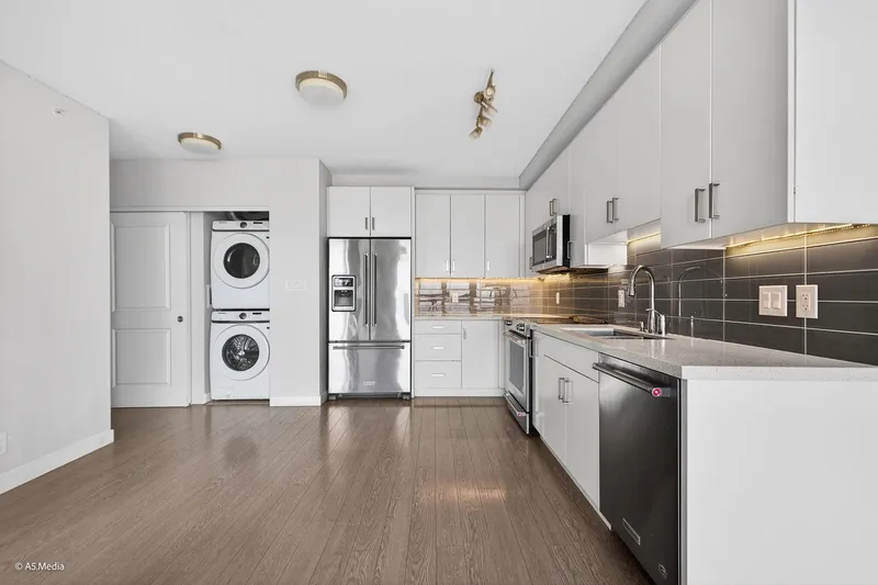 3506 11967 80 AVENUE - photo 3 of 25