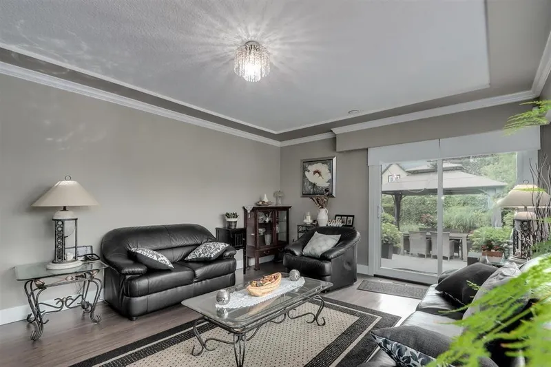 1310 HARBOUR DRIVE - photo 3 of 25