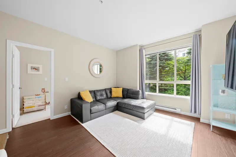 209 270 FRANCIS WAY - photo 3 of 23