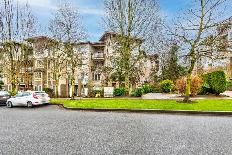 410 15918 26 AVENUE - photo 4 of 25