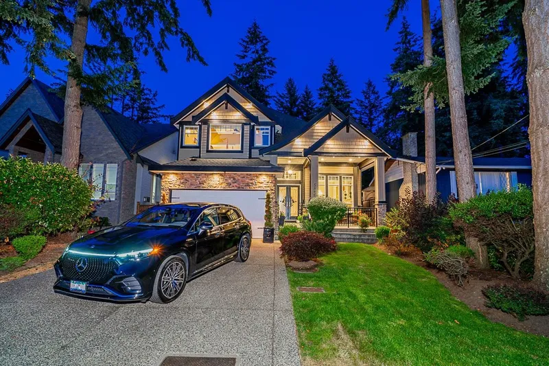 5866 126 STREET - photo 2 of 25