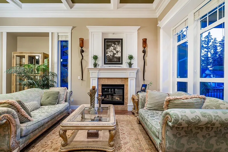 5866 126 STREET - photo 4 of 25