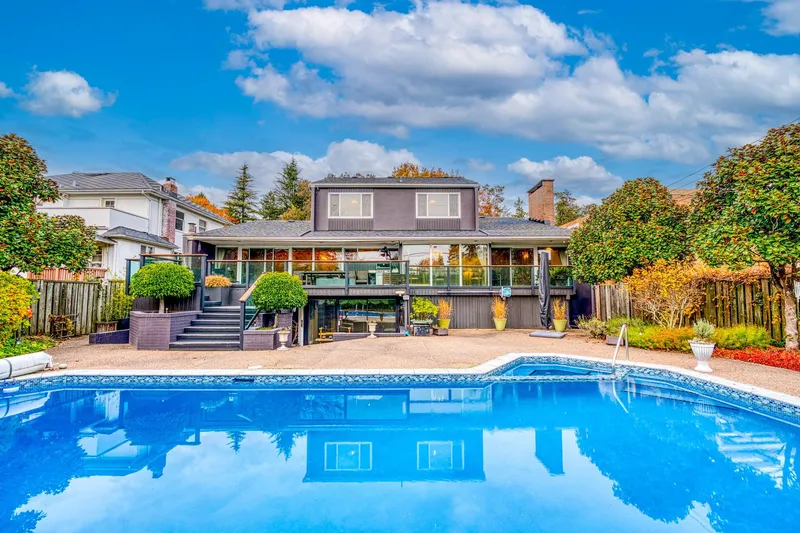 1428 W 37TH AVENUE - photo 1 of 25