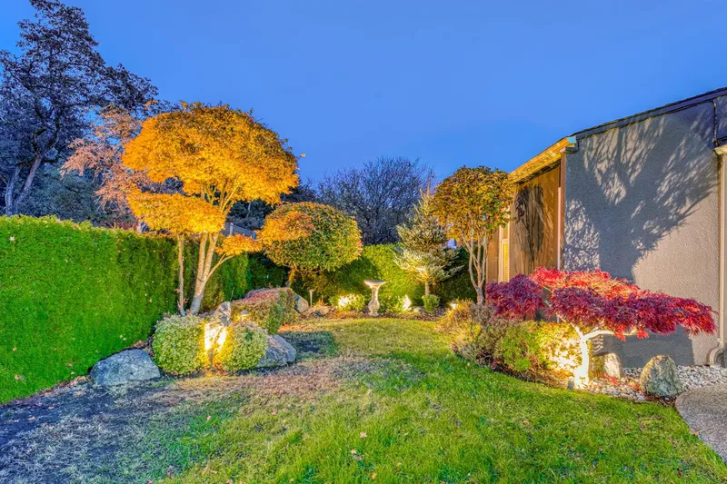 1428 W 37TH AVENUE - photo 4 of 25