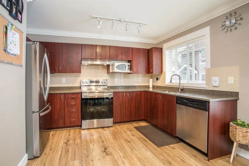 3 8968 208 STREET - photo 2 of 25