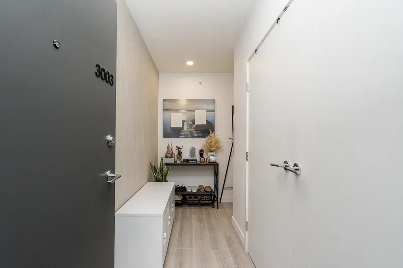 3003 13615 FRASER HIGHWAY - photo 2 of 25