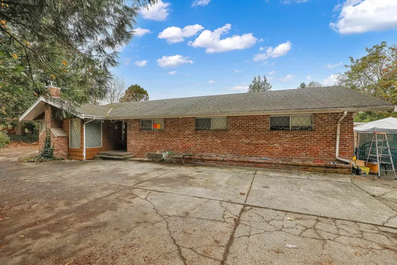 7913 192 STREET - photo 1 of 25