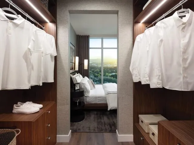 2305 720 FARROW STREET - photo 4 of 7