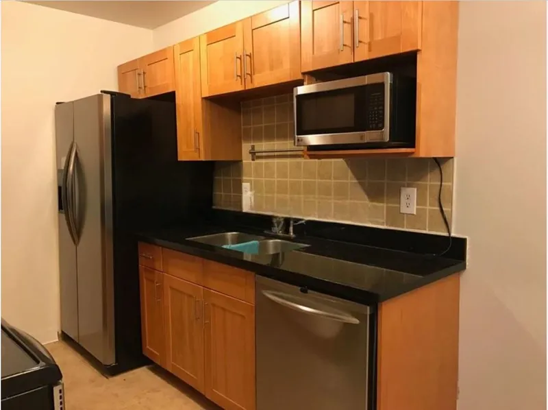 308 7240 LINDSAY ROAD - photo 4 of 9