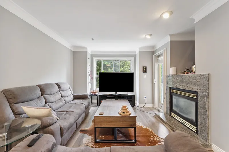 211 8115 121A STREET - photo 3 of 23