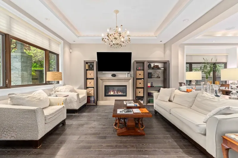 3138 W 42ND AVENUE - photo 3 of 25