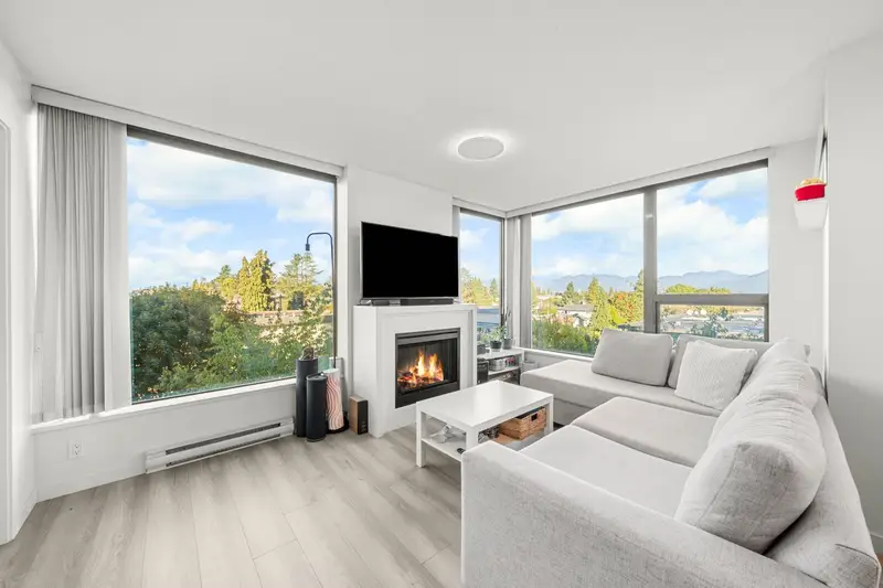 503 7108 COLLIER STREET - photo 3 of 25