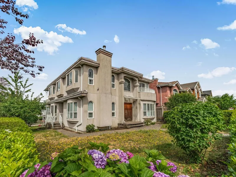 7191 FRASER STREET - photo 2 of 21