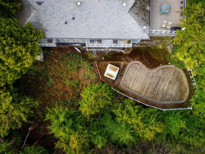 530 ST. ANDREWS ROAD - photo 4 of 25