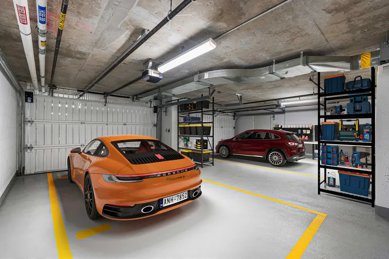 TH4 13778 100TH AVENUE - photo 3 of 14