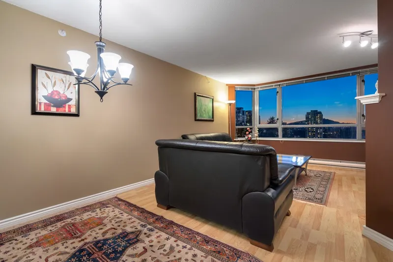 1502 3070 GUILDFORD WAY - photo 2 of 20